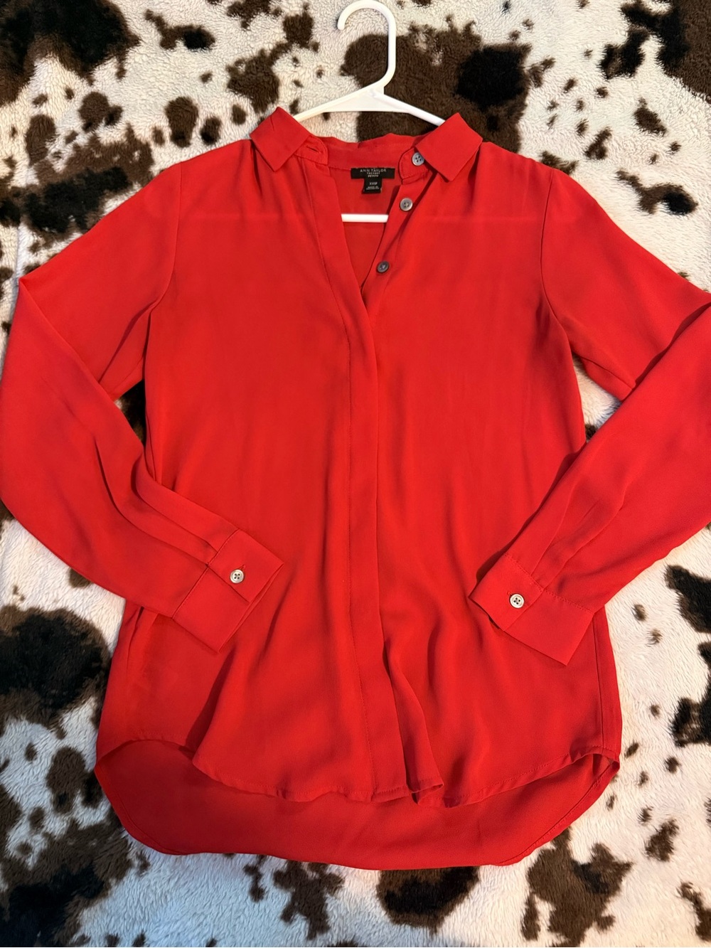 Ann Taylor Red Button-Front Long-Sleeve Blouse